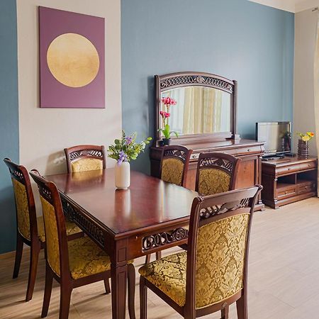 Modern Cozy Apartment By Ruterra براغ المظهر الخارجي الصورة